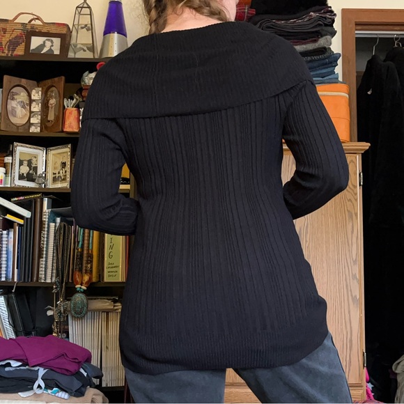 Y2K Off-The-Shoulder Sweater - Picture 5 of 14